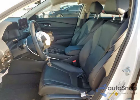 2025 Honda Accord Touring Hybrid z USA, uszkodzony, nr VIN 1HGCY2F84SA008048